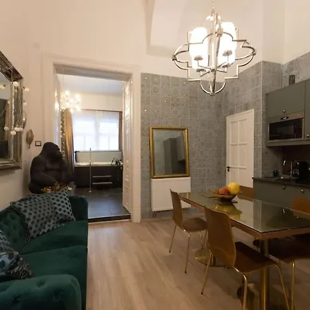 Luxury With Sauna And Jacuzzi Apartament *