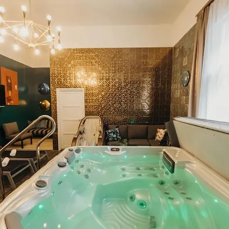 Luxury With Sauna And Jacuzzi Budapesta