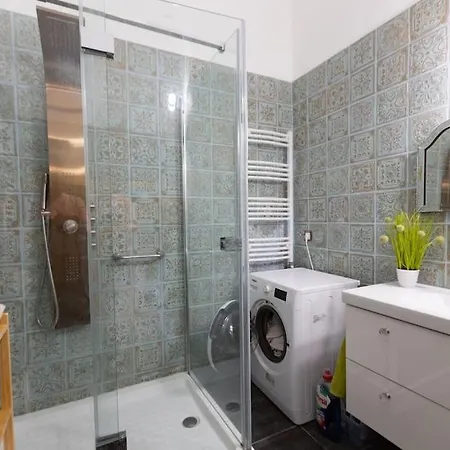 Apartament Luxury With Sauna And Jacuzzi
