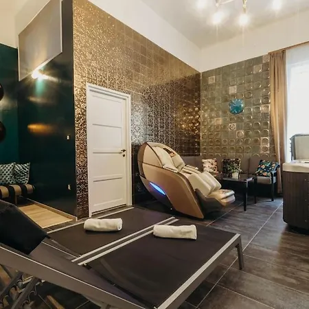 Apartament Luxury With Sauna And Jacuzzi